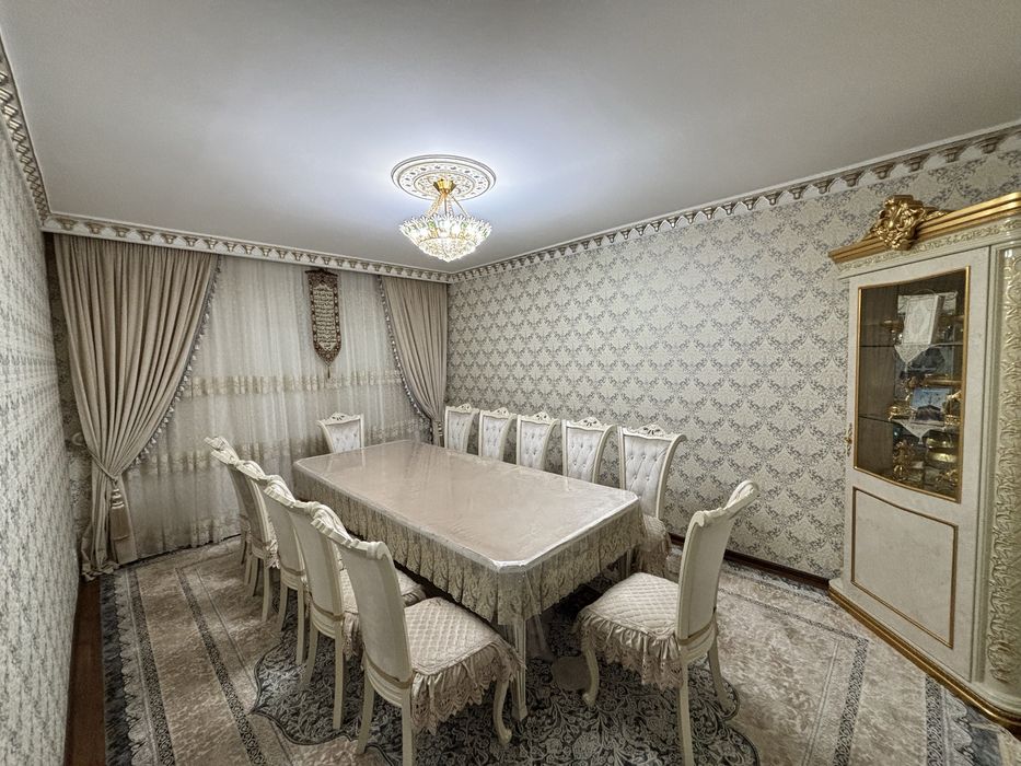 Продаётся 4х комнатная квартира