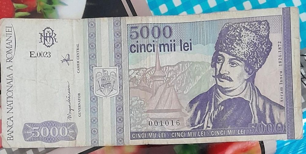 Vând bancnote vechi de colecție - CINCI MII LEI