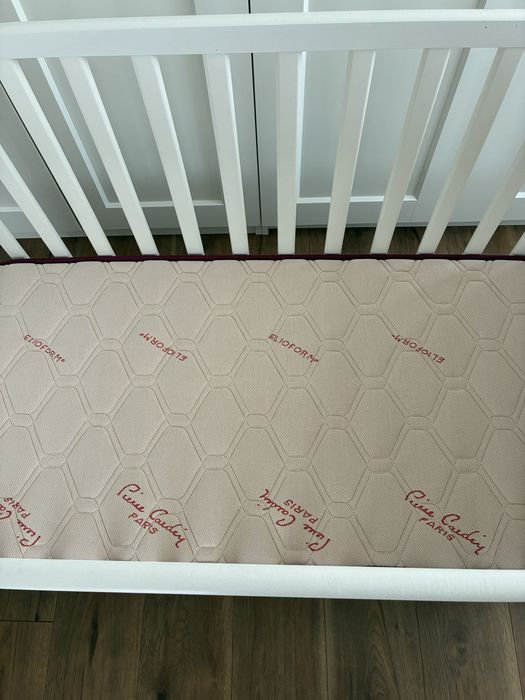 Бебешко легло IKEA SUNDVIK с матрак Pierre Cardin