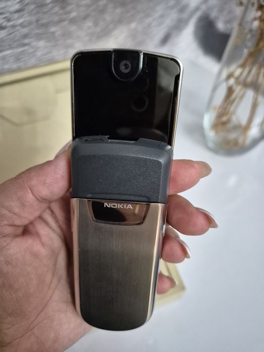 Продаётся  новый NOKIA8800