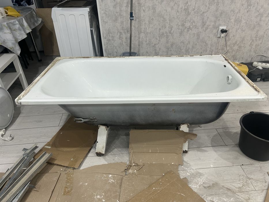 Продается ванна, унитаз, раковина