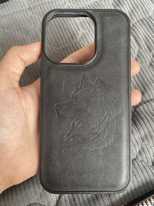 Продам чехол на айфон 14 про