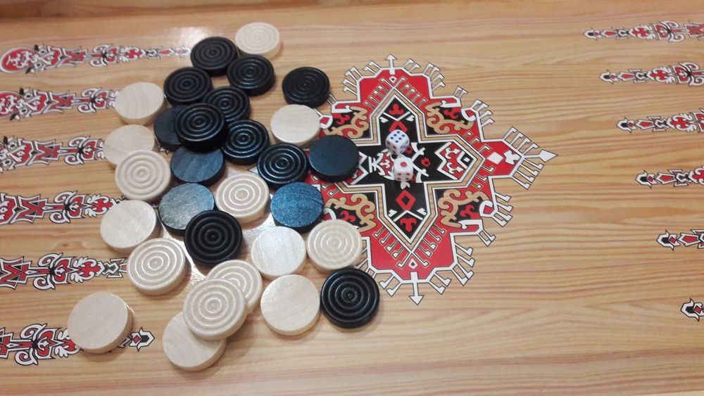 Нарды Лев и Тигр . Размер доски 60 см на 60 см