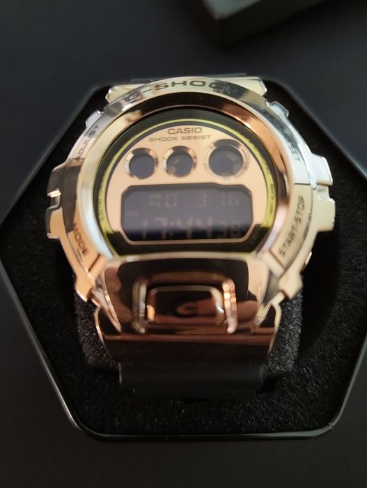 Продавам CASIO GM-6900G-9ER и Casio G-Shock GM-700G-9AER