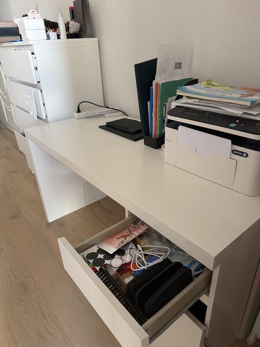 Письменный стол IKEA