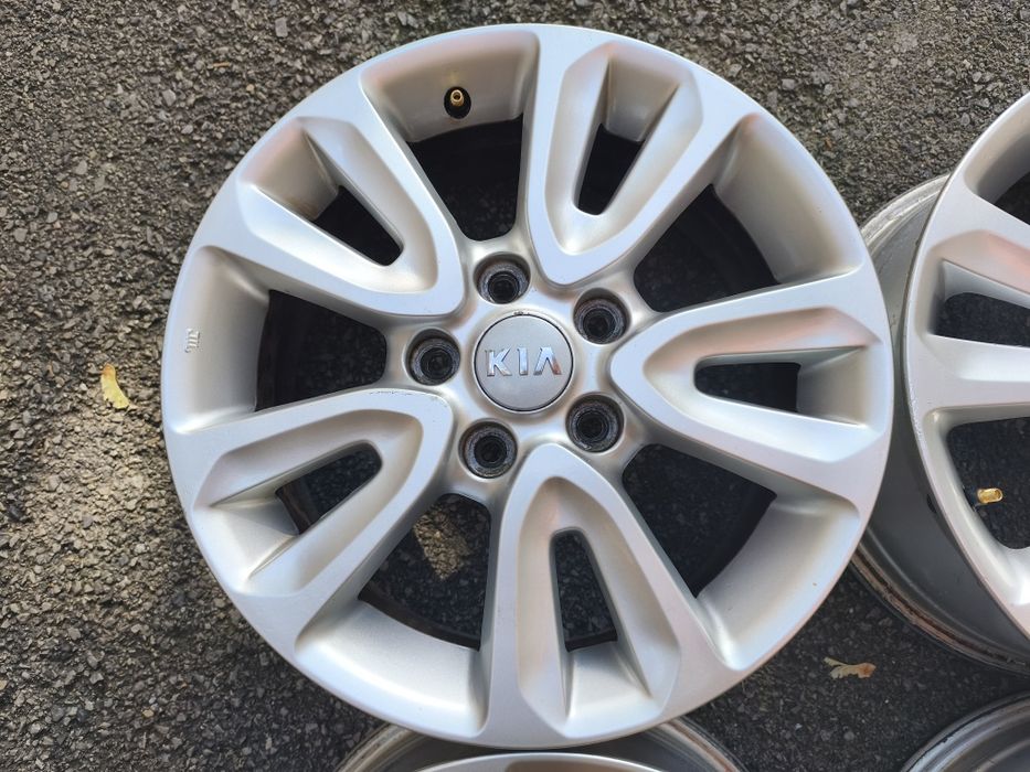 Kia/Киа – 16 цола 5x114,3; 4 бр. Оригинални лети джанти