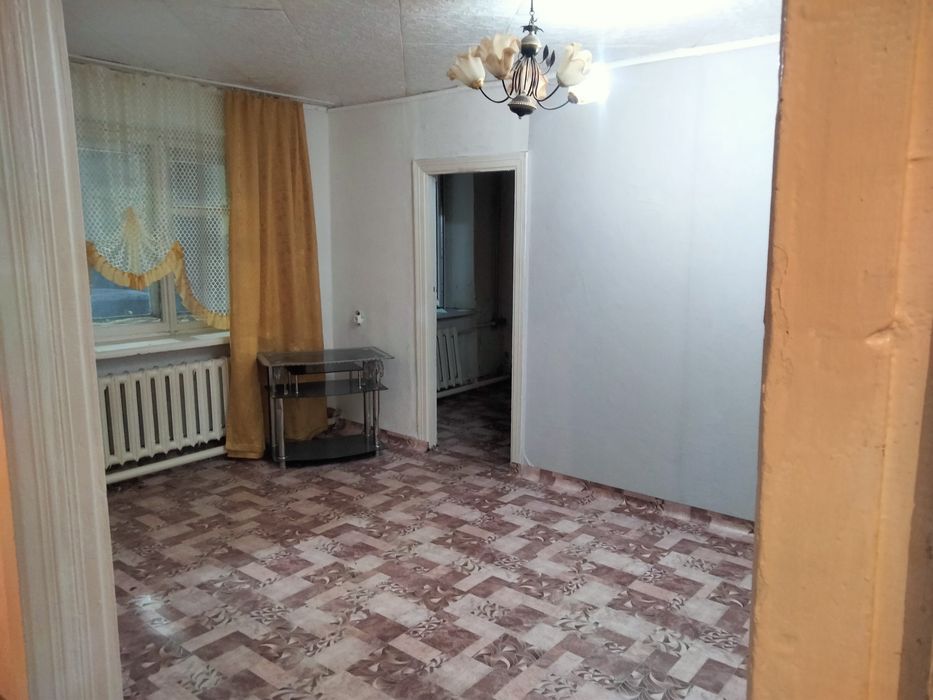 Продам кв 2 ком. На низу!