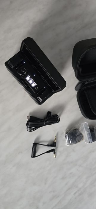 Lavaliere Hollyland lark max 1