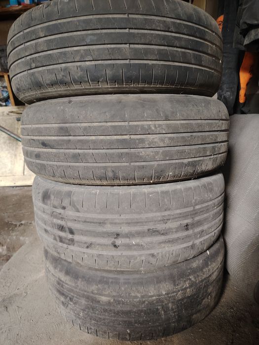 Продается летний покрышки вместо с дискамии