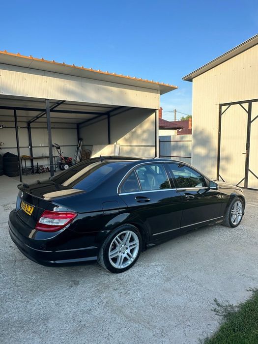 Vând Mercedes Benz C W204-2.2cdi