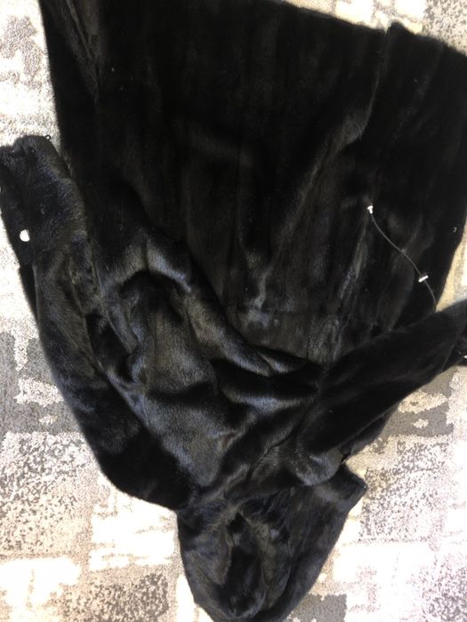 Продам норковую шубу