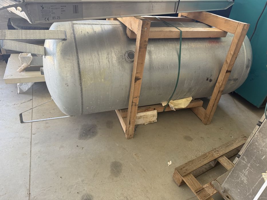 Compresor aer cu surub Renner