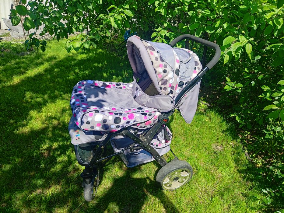 Коляска в хорошем состоянии