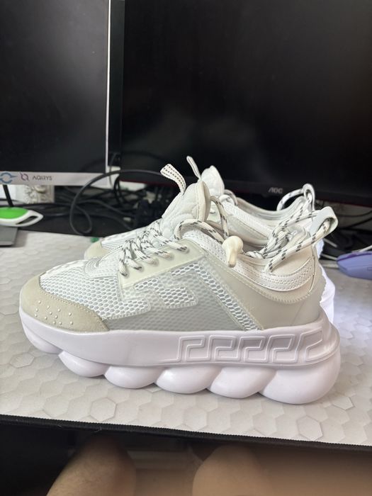 versache chain reaction