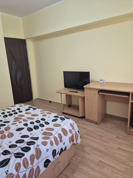 Inchiriez apartament 2 camere etajul 5 /9 bulevardul unirii sud buzau