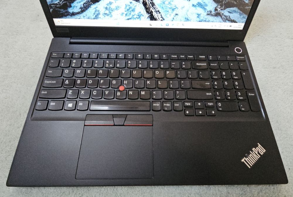 Lenovo ThinkPad E15 I3
