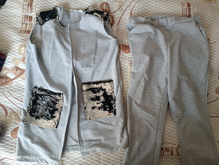 На девочку  8-11 лет