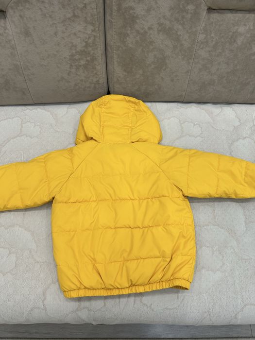 Продам детскую осеннюю куртку