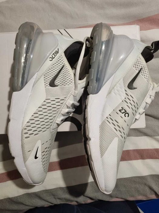 Nike Air Max 270 – Мъжки маратонки Размер 45.5 (UK 10.5) бели отлични