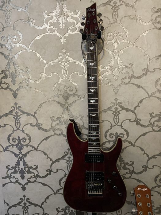 Продам электрогитару