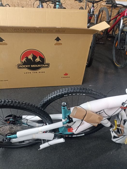 Rocky Mountain Instinct Alloy  L | Fox Factory | Magura MT5 | Ride-9 | Ъпгрейди 2000€ | Подаръци 400€