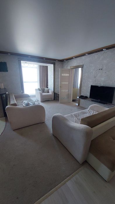 Сдам 3-комнатную квартиру-студию