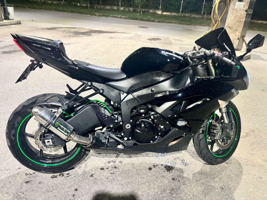 Продавам Мотор Kawasaki Ninja ZX6R