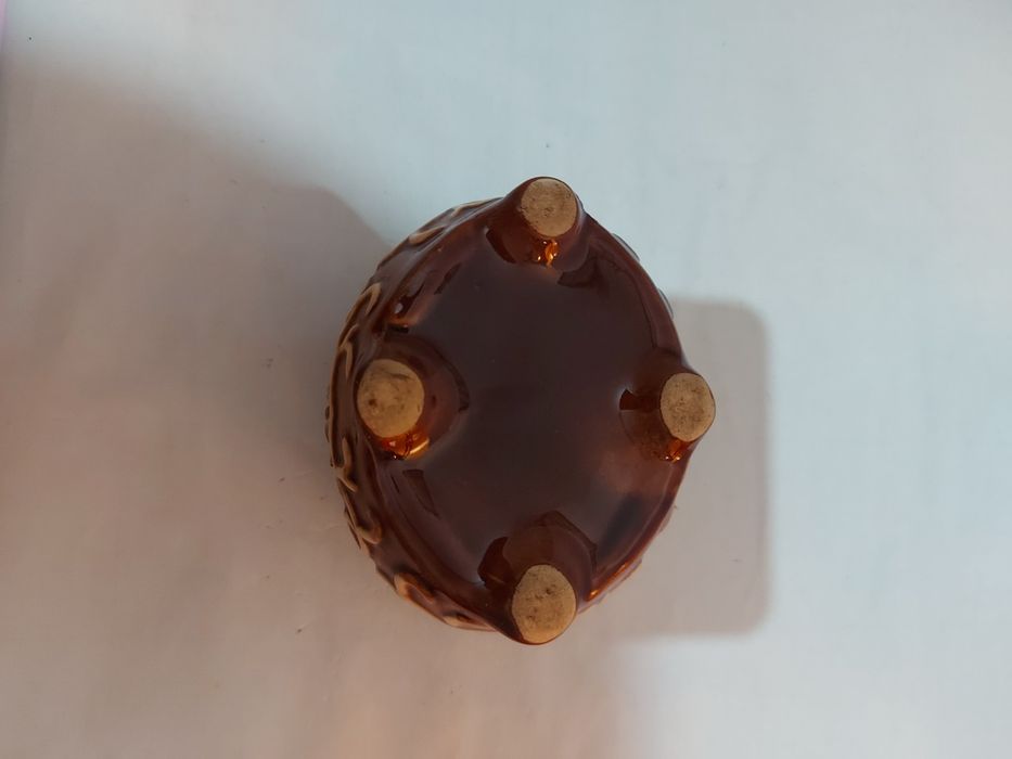 Шкатулка маленькая.