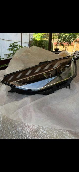 Audi A4 front left light