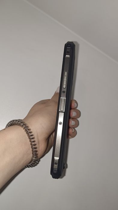 Бронированный телефон IXXI J7