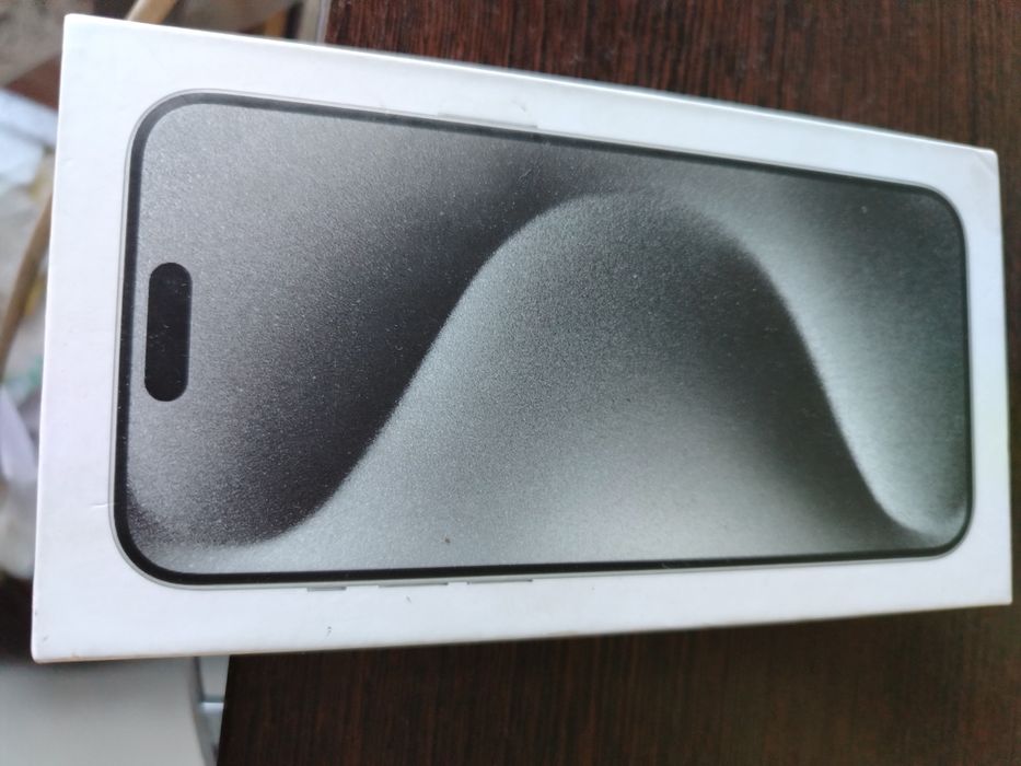 Продам Айфон 15 про макс 512 гб