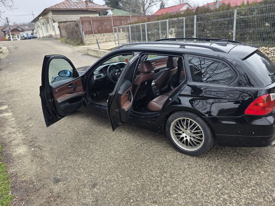 Vand bmw e91 sau schimb cu logan an 2015+!!
