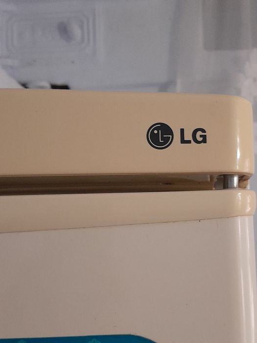 Холодильник LG двухкамерный