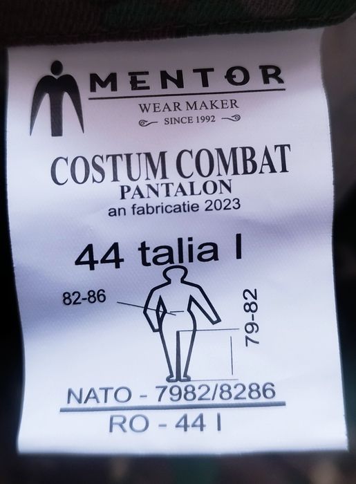 Ținută militară combat