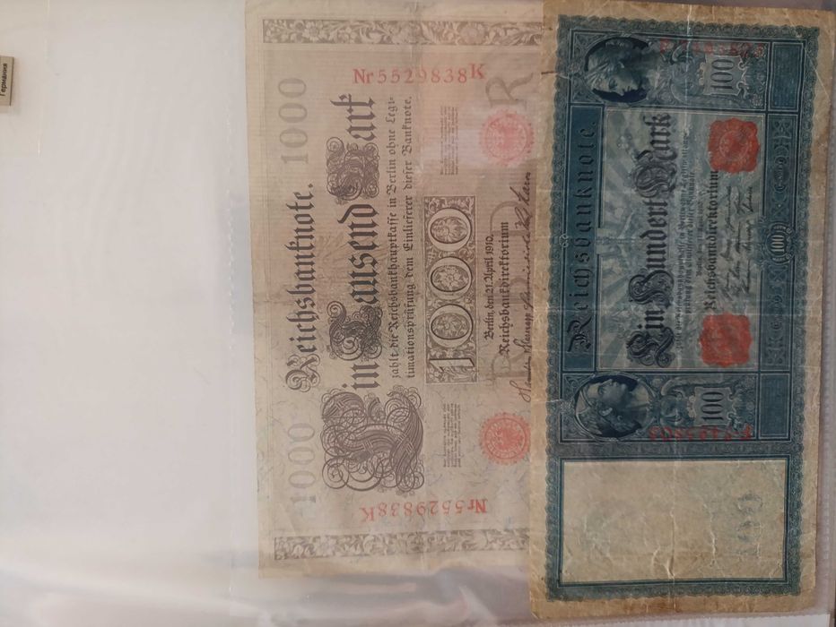 Продается денежные купюры.