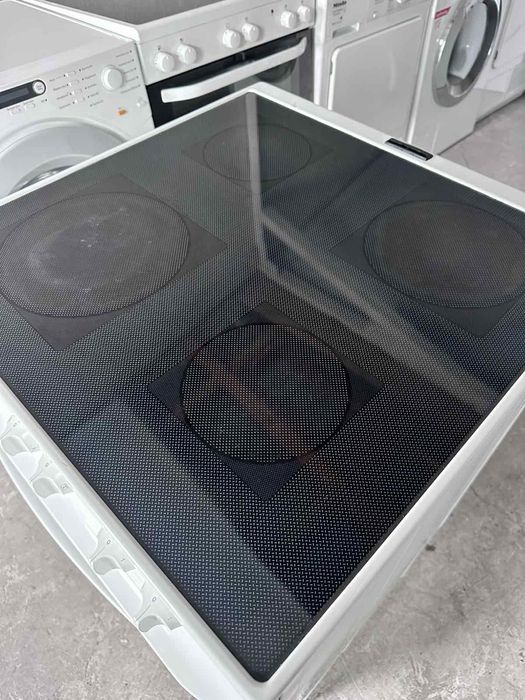 Печка +гаранция. Керамичен плот. Конвекция. Безплатна доставка в София