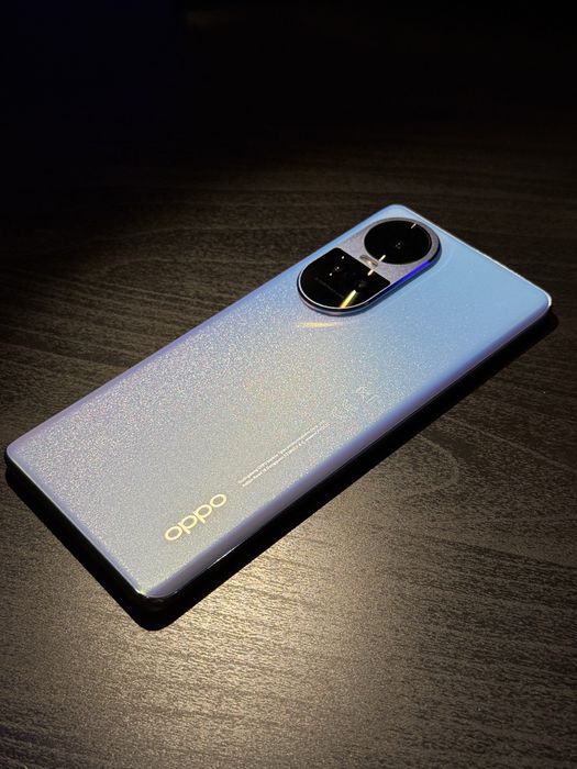 Oppo Reno10 5G Ice Blue