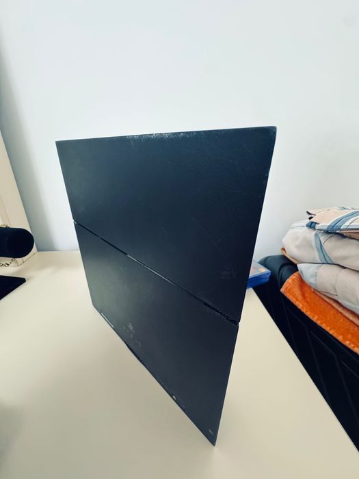 Play Station 4 + jocurile din poze.