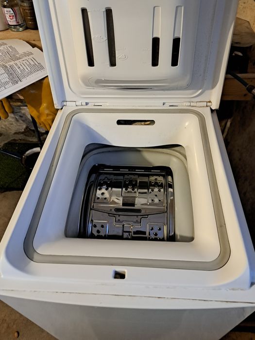 Masina de spalat Whirpool .