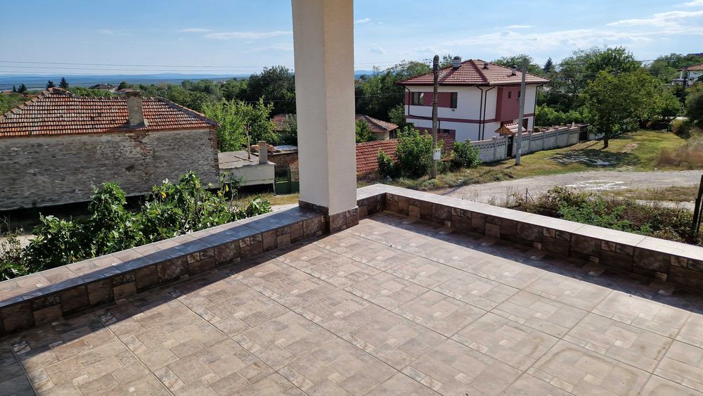 Продава се Къща в с. Здравец, Област Варна - 510 кв.м за 410 €/кв.м - Снимка #10