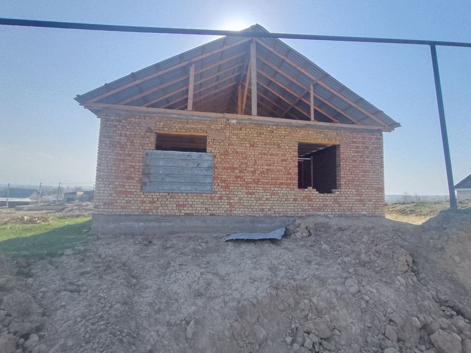 Жер үй сатылады..