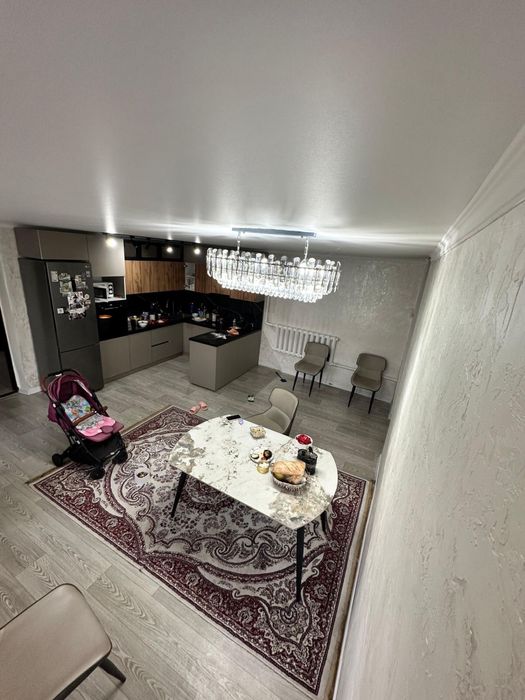 Продам большой дом, с большии участком!