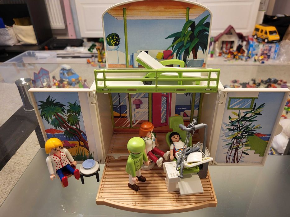 Seturi Playmobil: Spitalul, Cabinet Dentist, Cafenea, Casa Vanatorilor