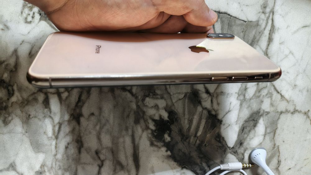 Iphone xs max 64gb