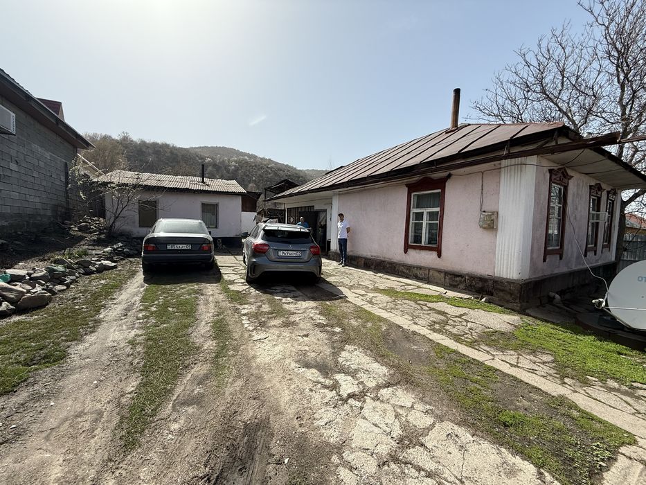 Продам дом с участком.