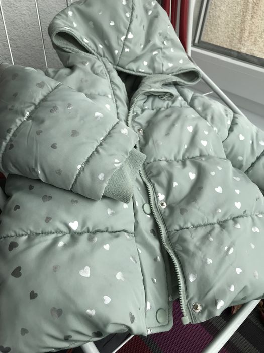 Млечно зелено зимно яке + ръкавики и подарък шапка