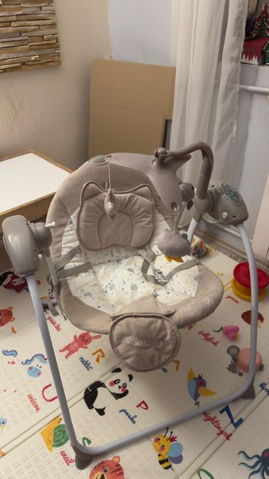 Vând balansoar bebeluși Chipolino