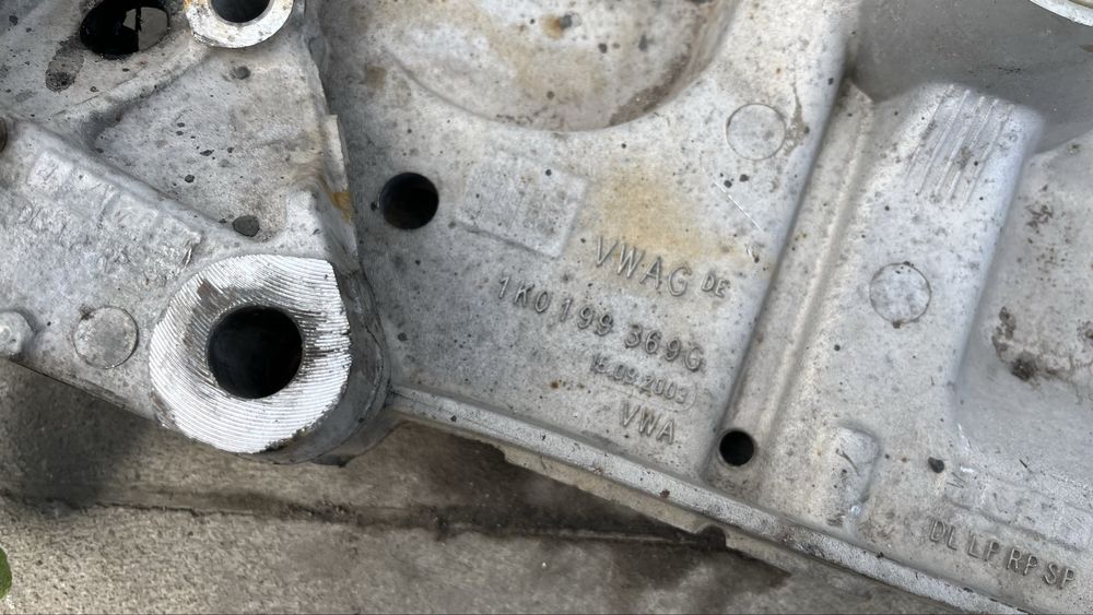 Volkswagen Touran 2.0D преден мост