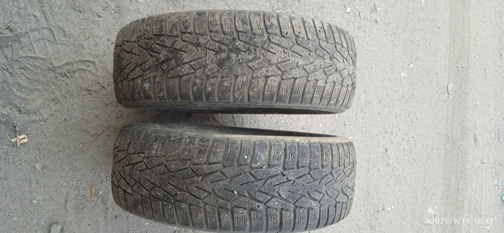 Зимние шины продам