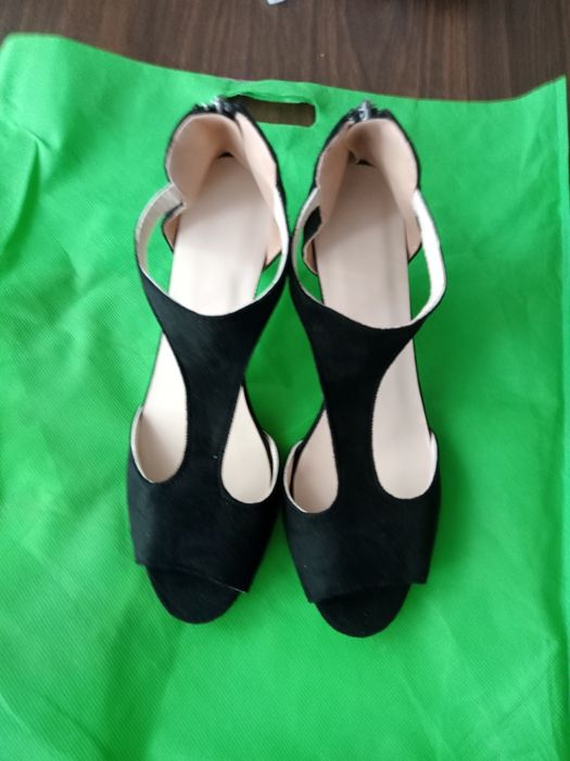 Новые туфли нарядные